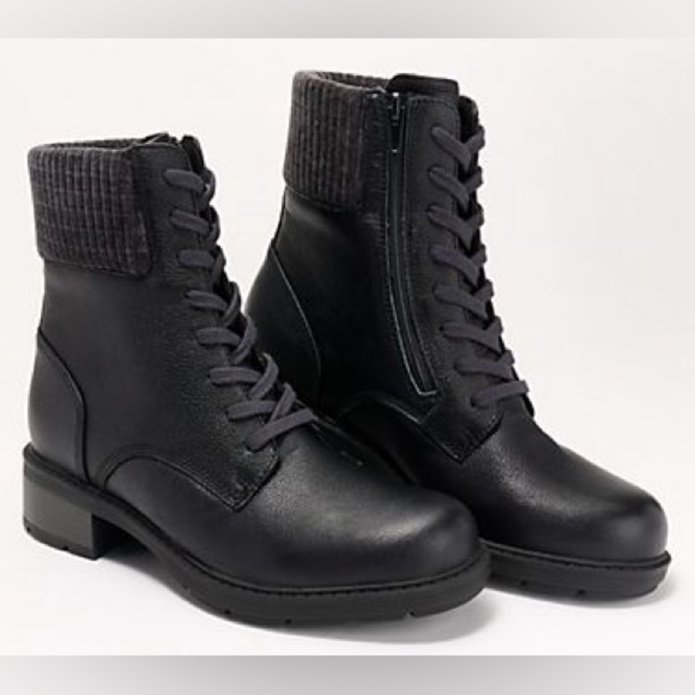 CLARKS Hearth Sky Black Leather Bootie size 6 NWOT